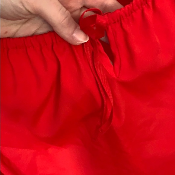 Red top - Picture 2 of 2